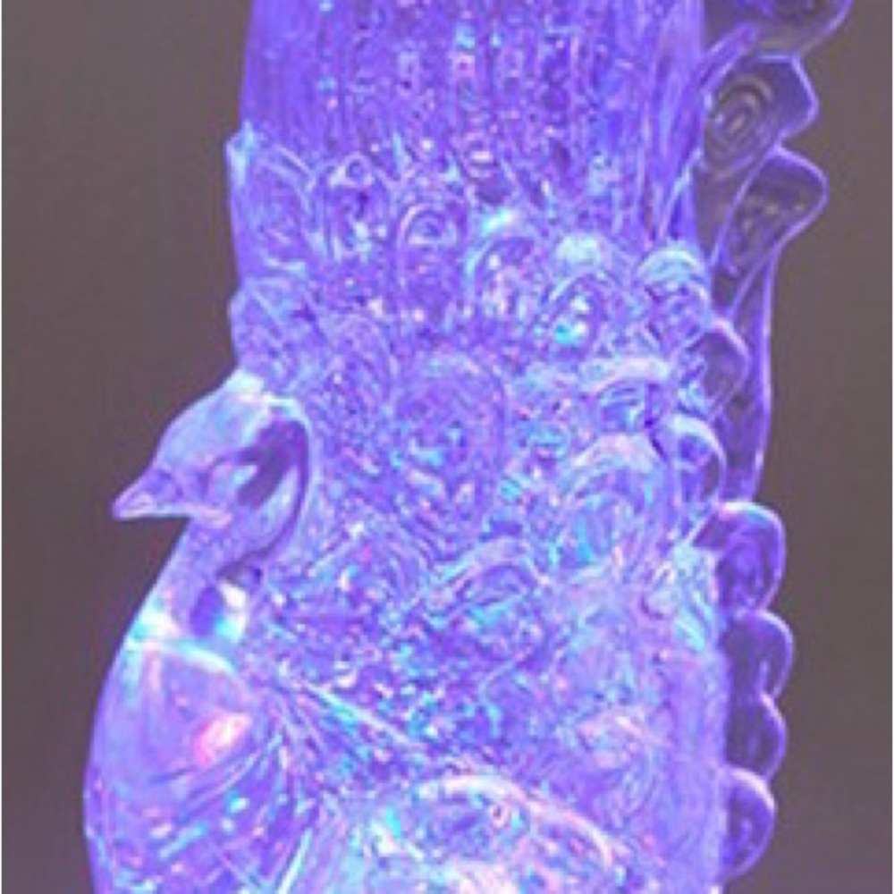 Cracker Barrel Exclusive - Peacock Glitter Globe. New. Beautiful!!